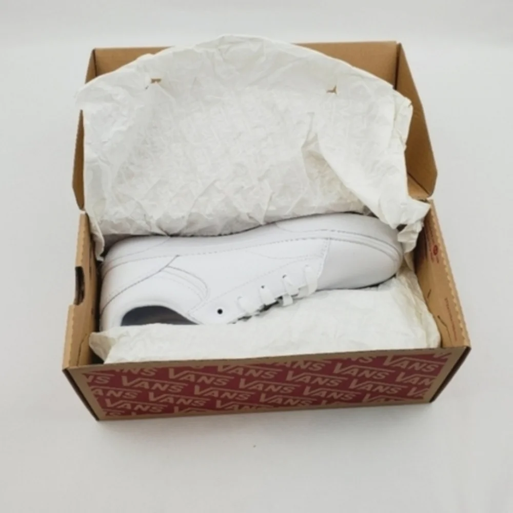 Vans Seldan white Leather lace up youth sneakers